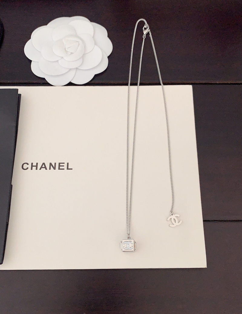 Ch**el necklaces